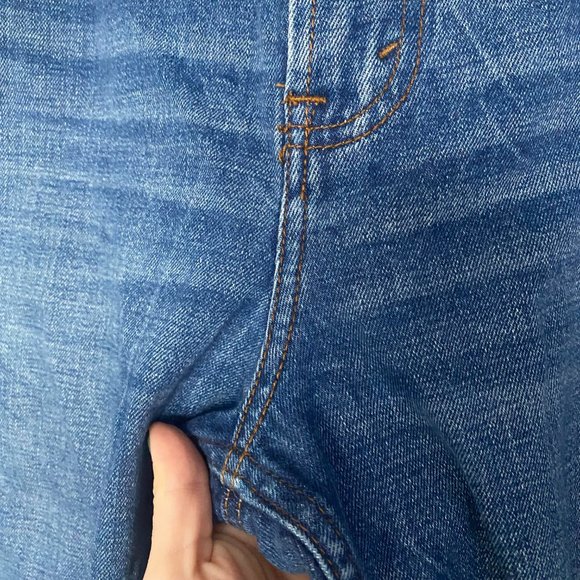 ABERCROMBIE Ultra High Rise Straight Denim Size 8 - Picture 7 of 7